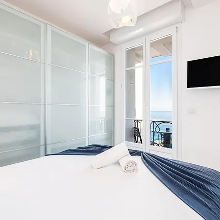 Daire Sea View - 2 Bdr Promenade Des Nice
