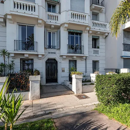 Sea View - 2 Bdr Promenade Des Daire *